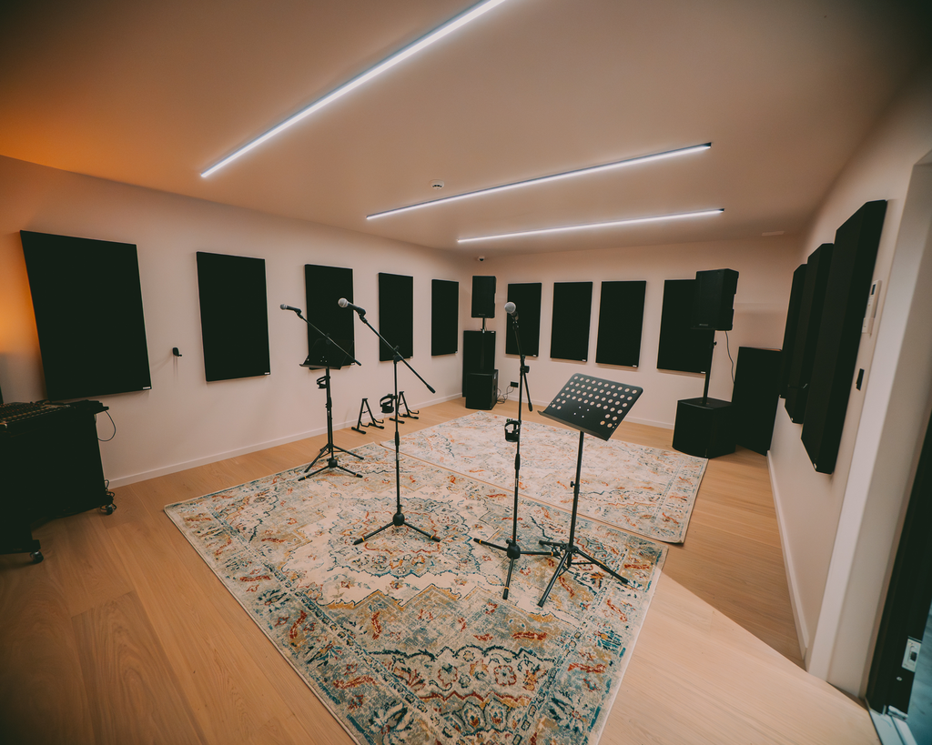 Studio 2: Répétition non-équipé (8 personnes max)